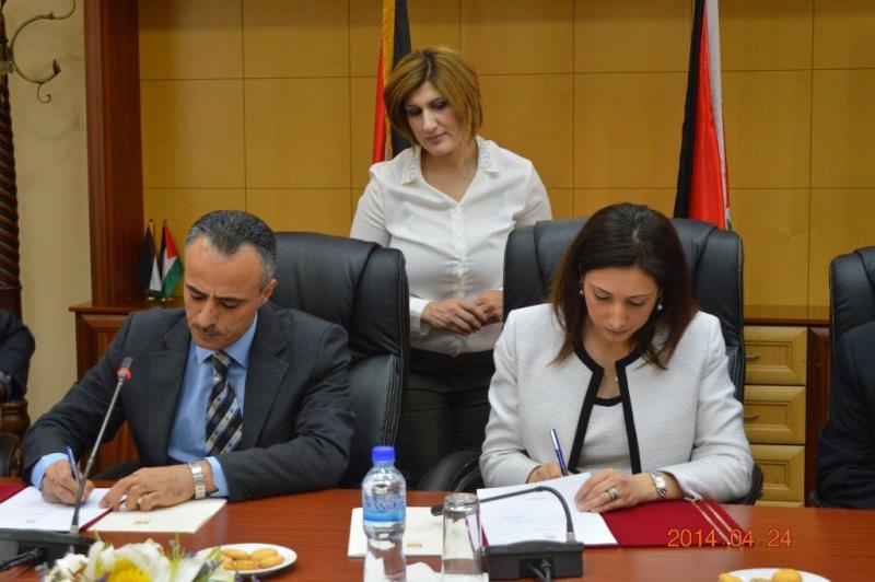 توقيع مذكرة تفاهم للتعاون المشترك  بين الامانة العامة لمجلس الوزراء والإحصاء الفلسطيني
