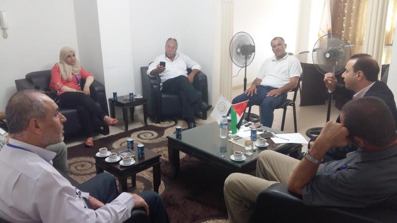 الفريق الوطني للتعداد يزور الغرفة التجارية والصناعية في محافظة شمال غزة